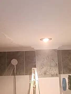 Snapshot of Hitman6911 chatting on 10.12.25 Hitman6911 online show from 10.12.25