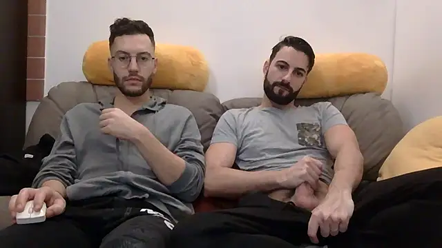 Amicisegreti online show from 12.19.25