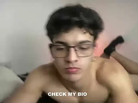 wilddesiree   online show from 04.29.26