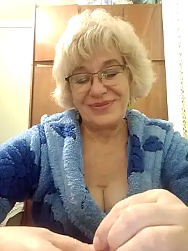 52MiaLove02 online show from 10.29.25