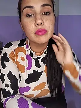 Snapshot of kariciasecreta chatting on 05.22.26 kariciasecreta online show from 05.22.26
