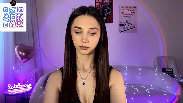 LinaMour online show from 05.19.26