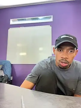 fitsexyman online show from 11.18.25