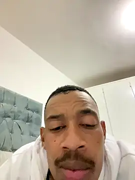 fitsexyman online show from 11.24.25