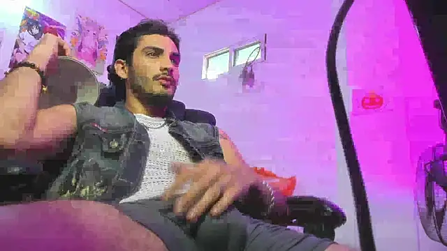 Snapshot of LovexJuxn_ chatting on 10.30.25 LovexJuxn  online show from 10.30.25