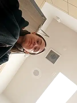 freakylittlebitch69 online show from 09.22.25