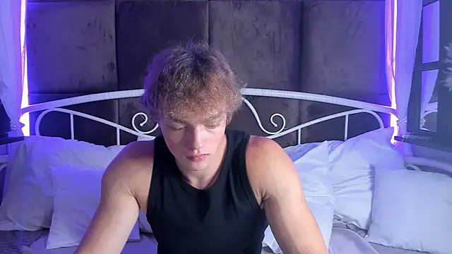 ChaseMuscular online show from 10.05.25