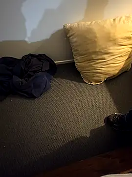 Snapshot of brokecountrylads chatting on 09.26.25 brokecountrylads online show from 09.26.25