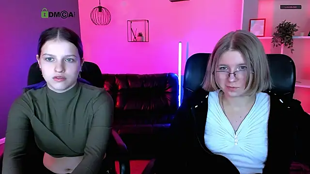 Snapshot of gloria_bubble chatting on 02.04.26 gloria bubble online show from 02.04.26