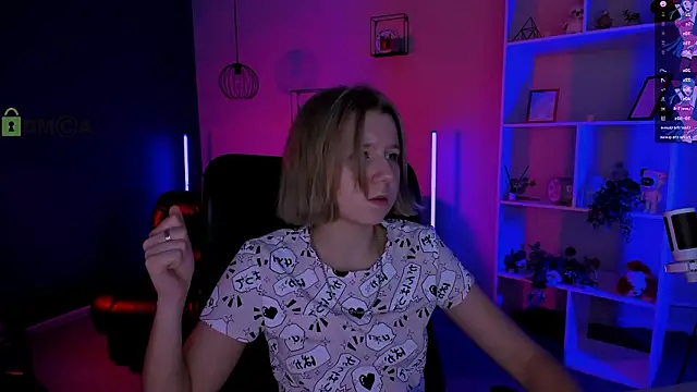 Snapshot of gloria_bubble chatting on 02.10.26 gloria bubble online show from 02.10.26