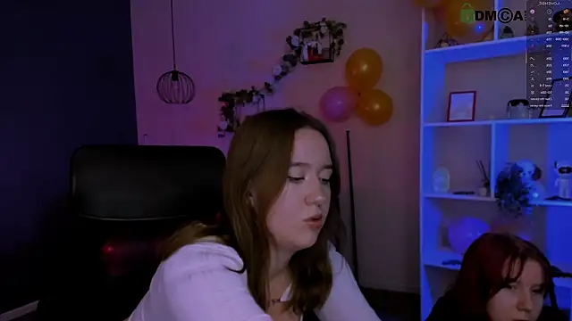 Snapshot of gloria_bubble chatting on 04.02.26 gloria bubble online show from 04.02.26