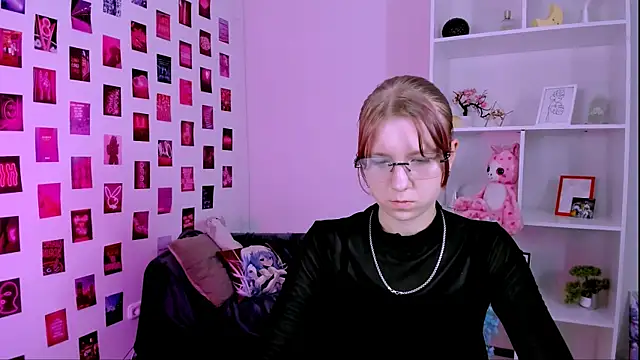 gloria bubble online show from 06.16.26