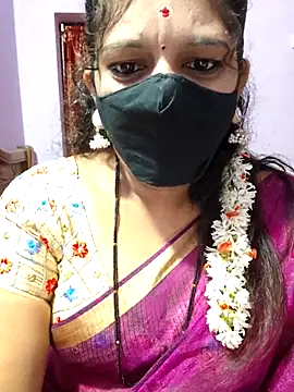 luci-queen online show from 09.15.25