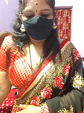 luci-queen online show from 09.15.25