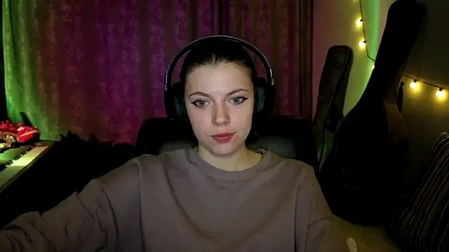 CutieAnny online show from 03.21.26