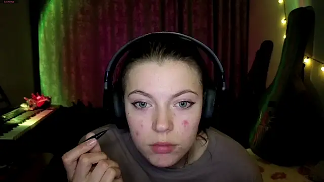 CutieAnny online show from 04.10.26