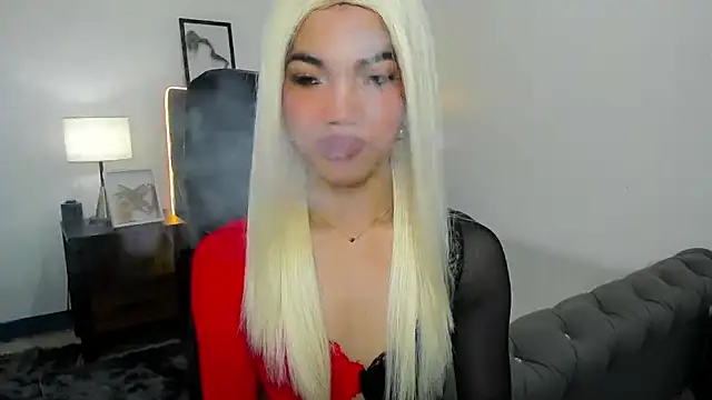 CassieSommereux online show from 10.13.25