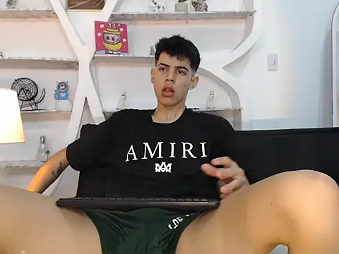 Snapshot of YOUNGS_GUYS chatting on 09.11.25 YOUNGS GUYS online show from 09.11.25