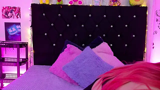 lizz bela1 online show from 10.17.25