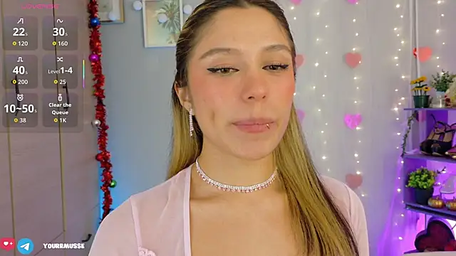 Snapshot of yourrmuse chatting on 01.13.26 yourrmuse online show from 01.13.26