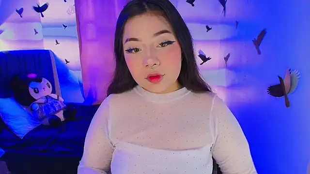 Snapshot of annie-russel chatting on 10.03.25 annie-russel online show from 10.03.25