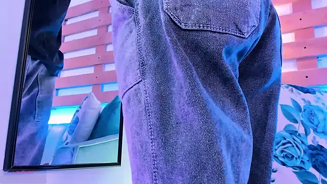 ArianaSantana online show from 10.01.25