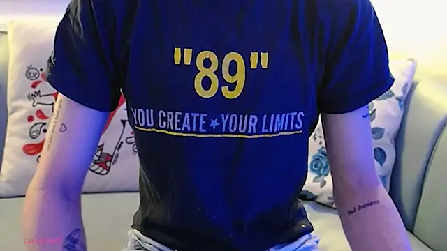 ArianaSantana online show from 10.26.25