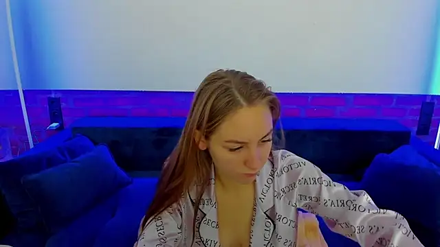 MilaAddams online show from 11.12.25