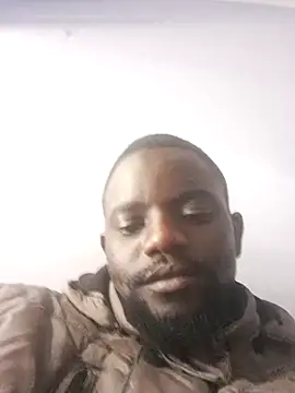 Snapshot of KwaneleK1 chatting on 09.25.25 KwaneleK1 online show from 09.25.25