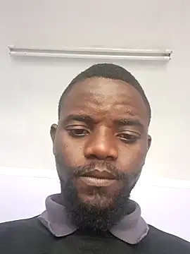 Snapshot of KwaneleK1 chatting on 09.26.25 KwaneleK1 online show from 09.26.25