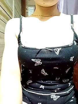 LucyyLy online show from 11.07.25