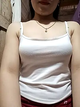 Snapshot of LucyyLy chatting on 03.08.26 LucyyLy online show from 03.08.26