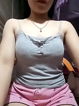 Snapshot of LucyyLy chatting on 03.08.26 LucyyLy online show from 03.08.26