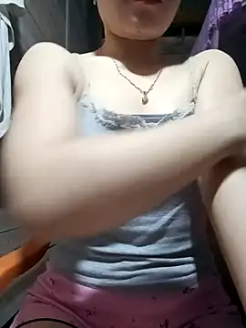 Snapshot of LucyyLy chatting on 03.27.26 LucyyLy online show from 03.27.26