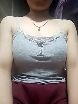 Snapshot of LucyyLy chatting on 05.04.26 LucyyLy online show from 05.04.26