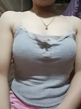 Snapshot of LucyyLy chatting on 05.25.26 LucyyLy online show from 05.25.26