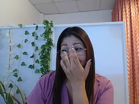 Manuela lara  online show from 09.08.25