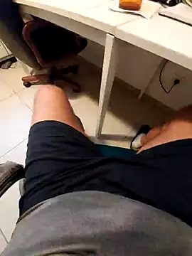 Snapshot of hpp66 chatting on 11.05.25 hpp66 online show from 11.05.25