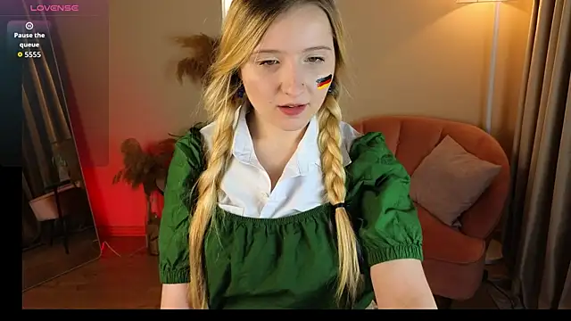 Milana Key online show from 09.23.25