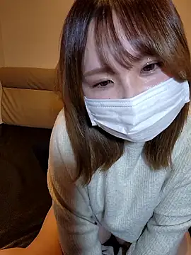 Snapshot of --MIYUKI chatting on 11.29.25 --MIYUKI online show from 11.29.25