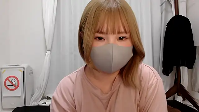 Snapshot of --MIYUKI chatting on 06.12.26 --MIYUKI online show from 06.12.26