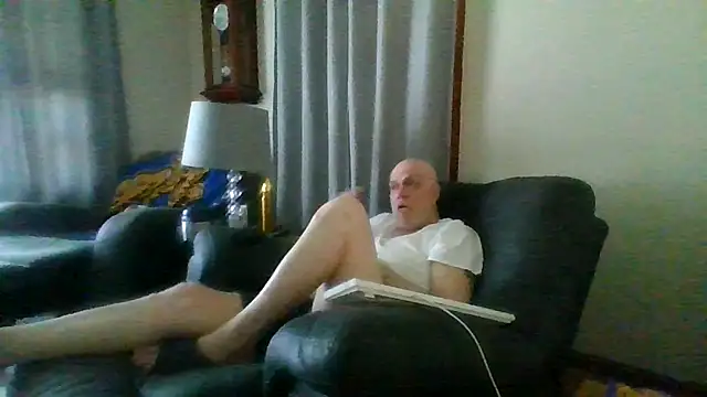 Snapshot of mapsterdaman chatting on 07.21.26 mapsterdaman online show from 07.21.26