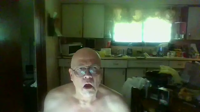 Snapshot of mapsterdaman chatting on 07.30.26 mapsterdaman online show from 07.30.26