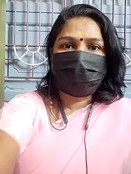 Snapshot of Tamil_Azhaghi25 chatting on 06.24.26 Tamil Azhaghi25 online show from 06.24.26