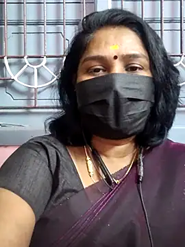Snapshot of Tamil_Azhaghi25 chatting on 07.01.26 Tamil Azhaghi25 online show from 07.01.26