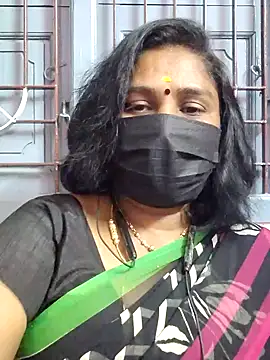 Snapshot of Tamil_Azhaghi25 chatting on 07.14.26 Tamil Azhaghi25 online show from 07.14.26