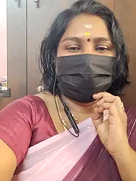 Snapshot of Tamil_Azhaghi25 chatting on 07.25.26 Tamil Azhaghi25 online show from 07.25.26