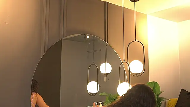 Tayler Kim online show from 09.09.25