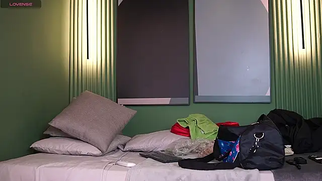 Tayler Kim online show from 10.02.25