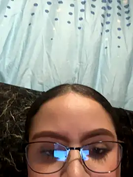 Tayler Kim online show from 11.23.25